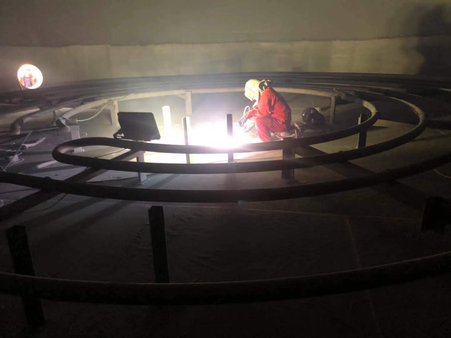 中國(guó)石油遼河石化儲(chǔ)罐噴鋁項(xiàng)目